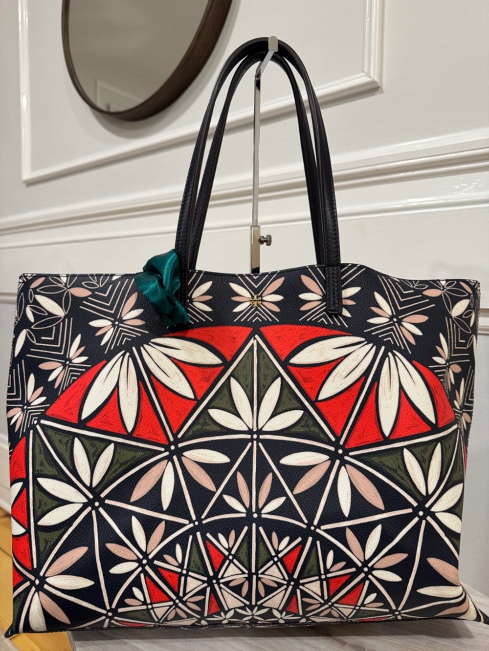 Tory Burch Bag Kerrington Large Printed Floral Geometric Leather Tote - Picture 5 of 17